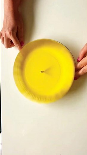 DIY Tuto activités facile pour enfants 💛 toupie en assiette en carton