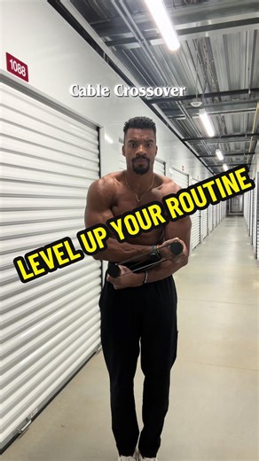 04/365 Cable Cross Strangle Hold with the Ripstick 🗣️🔥 #ripstick #calisthenics #workout