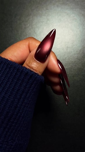 I hope this little cat eye tutorial helps🤗💕 #fyp #cateyenails #tutorial