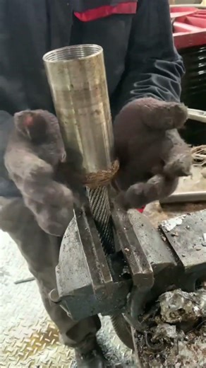 Industrial Precision: Casting and Finishing High-Strength Steel Cable Ends #wireindustry