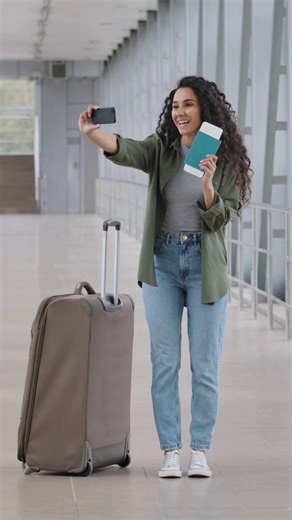 Road trips, flights, or staying local—Venture keeps your maps, rides, and chats online with 10GB and unlimited calls & texts for $25/month. ✈️🚗 #VenturePlan #HolidayTravel #U2CMobile | U2C Mobile