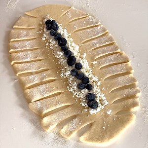 Ako upliesť dokonalý Veľkonočný pletenec. Nadýchané cesto ako z bavlnky s luxusnou náplňou. Jedno z najlepších receptov na vianočkové cesto. 👍👌 Recept - https://najrecept.sk/recept/moj-recept-na-dokonaly-velkonocny-pletenec-nadychane-cesto-ako-z-bavlnky-s-luxusnou-n-r8979 | NajRecept.sk - najlepšie recepty