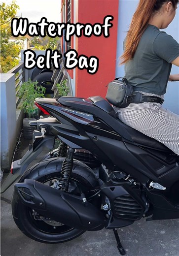 Wag na mag dala ng backpack to nalang oh😉😊. #beltbag #waterproofbeltbag #waterproof #slingbag #motorcyclebag