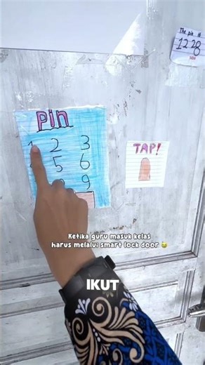 Sebelum Mengajar Guru Ini Harus Melewati Smart Door Lock yang Dibuat Muridnya