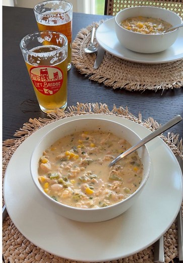 Delicious White Chicken Chili Recipe