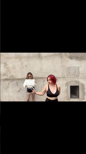 Les besties gauchiasses vous êtes là ? 😏le son c’est « c’est ok », presave en bio ça sort le 22!!