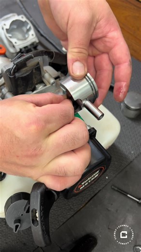 Reparo Completo da Roçadeira: Veja o Resultado Final!