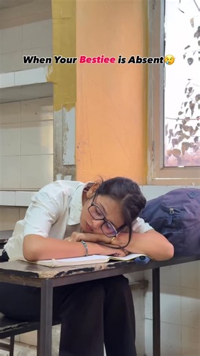 Dishi jain on Instagram: "Aisa din bhagwan kabhi na dikhaye🥺😢 #dishijain #fypシ #viral #trending #reel #comedy #school #relatable #reelitfeelit #reelkarofeelkaro"