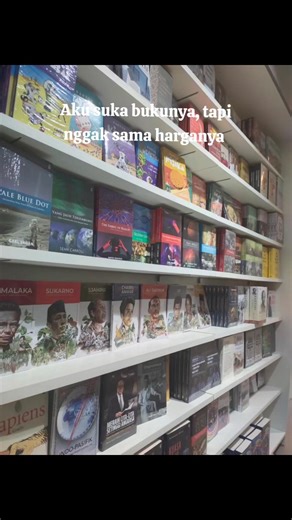 Kapan ya buku harganya setara gorengan di depan sekolah? 😭📚#part#books#shrots#fyp