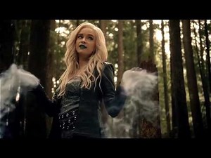 The flash || Killer frost - Kisses back