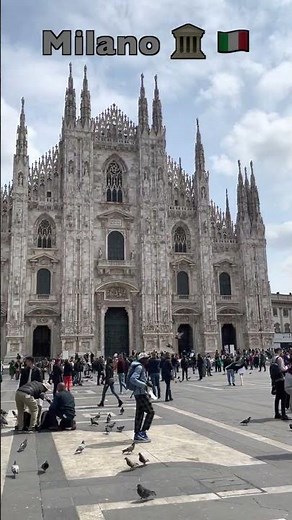 Piazza Duomo Milano 360° View 📸 🇮🇹 😍 #shorts
