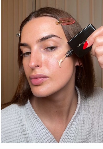 Victoria Beckham Beauty Foundation Review and Tips