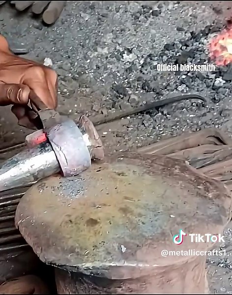 Blacksmith _Forging _Handmade _craftsmanship _axe #metallic #crafts #viral #tik_tok #fyp