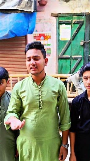 मस्जिद में तीन बार अज़ान हुई 😱😔#emotional #motinaltional #shortfeed #islamicshorts #viralshort