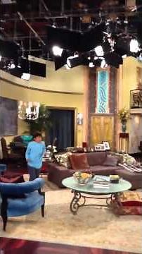 JESSIE season 2 episode 4 intro