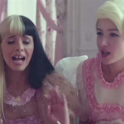 lunchbox friends melanie martinez