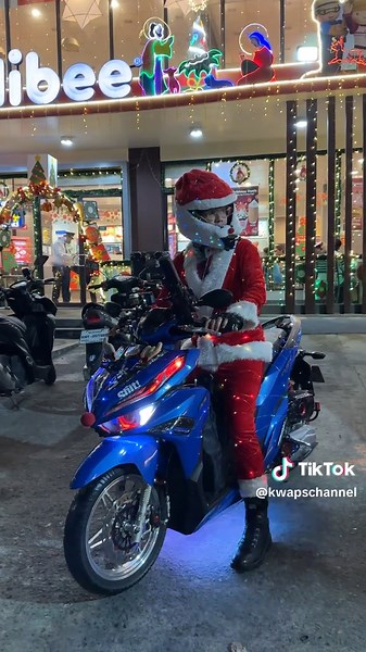 RGB lights na may konting Santa #rgb #christmaslight #santaclaus #rider #hondaclick