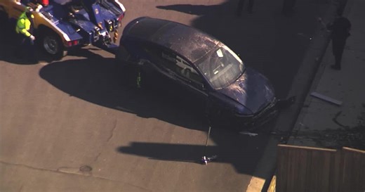 Car crashes into Sunnyvale home, triggers gas leak