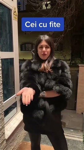 Diferite tipuri de colindatori #craciun #colindat #sarbatori #cozonac