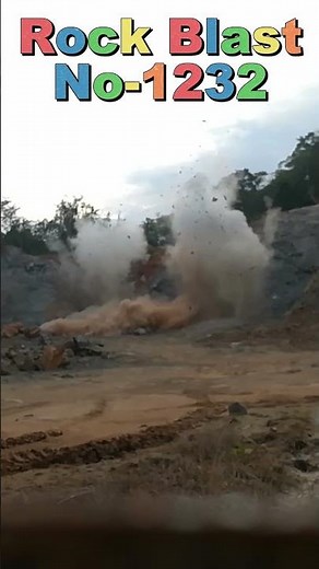 Rock Quarry Big Blast👷‍♂️⚒️🦺💥🔥 #mining #blasting #construction