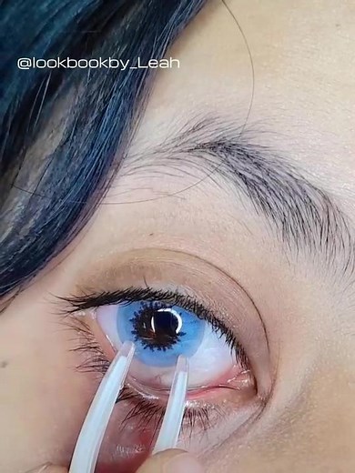 How to Wear Contact Lenses: Step-by-Step Tutorial