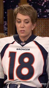 Kristen Wiig Being a Comedic Genius for 8 Minutes Straight! | WatchMojo