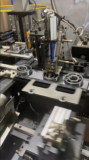 Automatic assembly machine