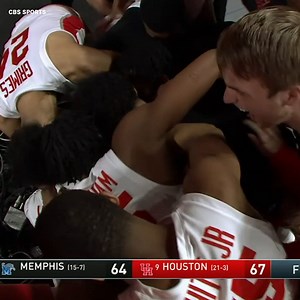 🗣 FOR THE WIN Houston Cougar Men's Hoops banks in the three for game! | SportsCenter