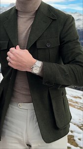 The Audemars Piguet Royal Oak Ref. 26240ST.OO.1320ST.07 features a 41mm stainless steel case and an integrated bracelet with an AP folding clasp. Its silver-toned dial showcases the “Grande Tapisserie” pattern, silver-toned counters, and white gold hour markers and hands with luminescent coating for enhanced legibility. Authenticated and serviced by Bucherer Certified Pre-Owned. #BuchererCertifiedPreOwned | Bucherer Certified Pre-Owned