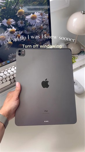 Turn on and off Apple’s windowing feature 🤍 #ipad #ipadtips #apple #appletips #ipadkid #techtips