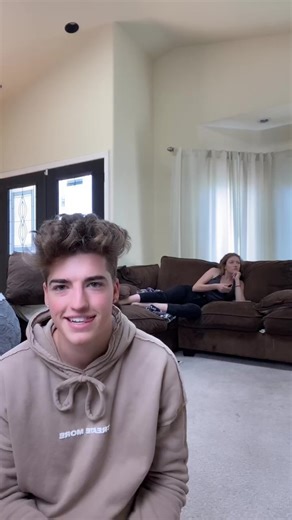 Ringtone Prank Gone Wild! 😂