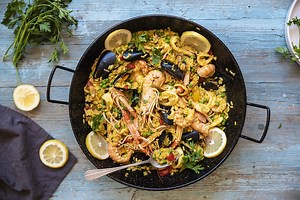 Paella di pesce: ingredienti e ricetta originale - Melarossa