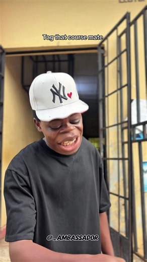 Share to that course mate that gat ur bk 🫡 @_𝐁𝐋𝐔𝐄 𝐋𝐄𝐄⭐️ #relatable #naijatiktok #naijacomedy #_ambassad0r #goviral