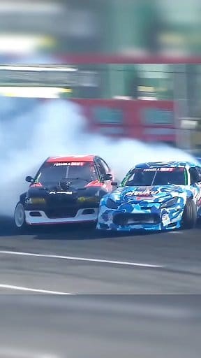 Formula Drift Seattle 2025 🔥 Strap in—this isn’t just another drift video. Whether you live for real-world skids or late-night tandems on the sim rig, this one delivers everything a gearhead craves. We’ve got high-speed corners, clouds of tire smoke, and full-send entries that could make Tokyo blush. From crazy burnout battles in utes to chase runs that look ripped straight from Drift Masters or FD—this is drifting in its purest form. With builds pushing over 1000hp, every setup feels like it’s