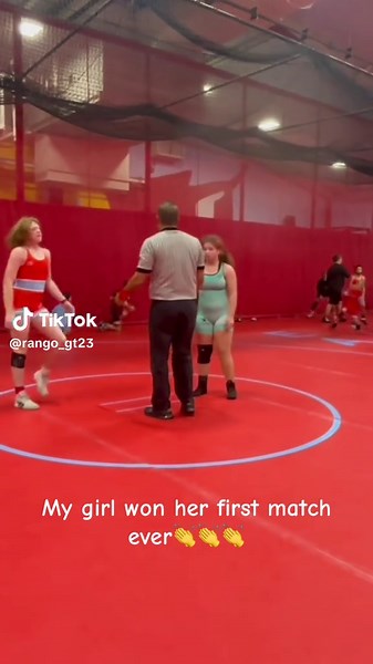 A short 4 weeks ago she joined our team it’s been rough but she never gives up and comes back the next day getting beat up at practice by all the boys and still getting up I hope you see it’s just the beginning Ry I love you so much and I’m so proud of you @Serena Voss @Ry🤍