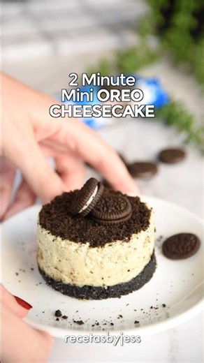 2 Minute Mini OREO Cheesecake! 💙 #microwavemagic #recipe #easyrecipe #dessert