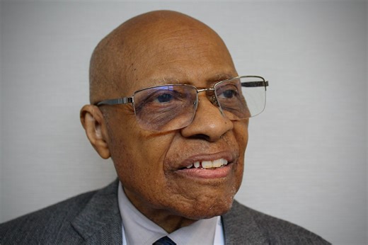 He’s a Legendary Transplant Surgeon. At 88, His Work Isn’t Done