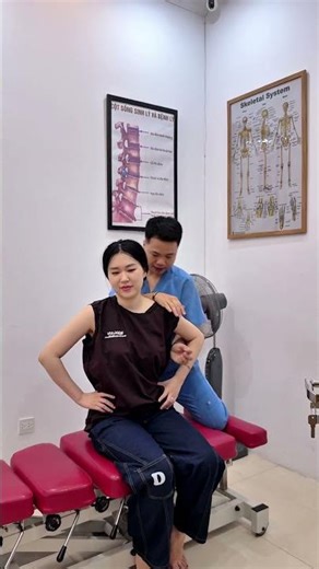 Điều chỉnh tư thế đúng cách giúp duy trì sự cân bằng lâu dài. #vungocson #drson #short