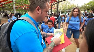 ICYMI- Nearly 2,300 students in the NISD Gifted & Talented program took over downtown San Antonio to participate in an Amazing Race style scavenger hunt to learn about various structures. This is only a glimpse at one of many opportunities our GT students have access to as a Northside student. #NISDOpportunity | Northside ISD
