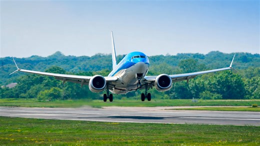 Unstable approach forces last second go around