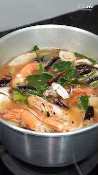 Clear Spicy Seafood Soup (Tom Yum Talay Nam Sai)