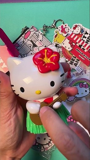 Hello Kitty hula dancer #hellokitty