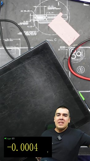 ¿Tu tablet no carga o solo carga “cuando quiere”? En este video hago diagnóstico y reparación del pin de carga: reviso centro de carga, conector USB/Tipo C, pistas levantadas, falsos contactos y dejo el puerto firme para que vuelva a cargar normal “tablet no carga” “cambiar pin de carga” “puerto de carga dañado”. #ReparacionDeTablets #PinDeCarga #Microsoldadura #ServicioTecnico #Electronica | Marco Fdz