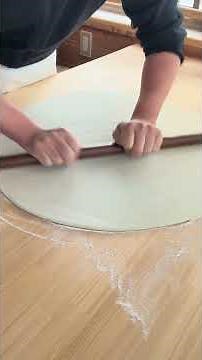 How Soba Chefs Roll Dough Into a Perfect Circle | Traditional Japanese Soba Making