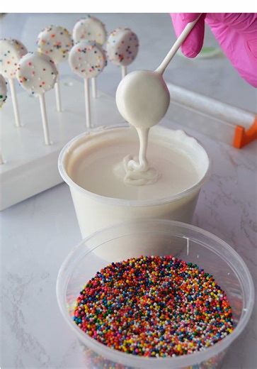 Make some mini cake pops with me ✨ #cakepops #tiktokshop #tiktokaffiliate #tiktokcreator @Daisy Makes @Stover & Company