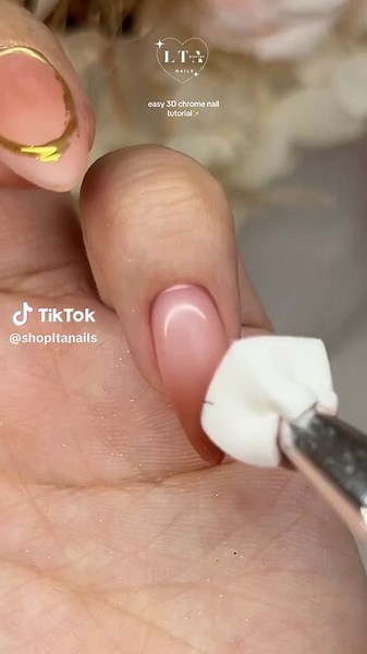 Creative 3D Chrome Nail Designs You Can DIY