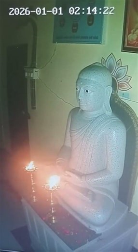 a stone statue moving its eyes in temple🗿 #shorts #shortvideo #ai