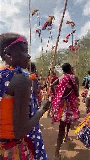 Danza tradicional de la Tribu Larim en Sudán del Sur. #africa #culture #travel