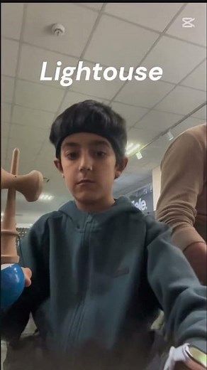 Easy kendama tricks for begginers!