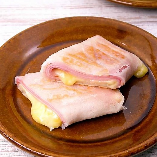 熱々を召し上がれ！ 春巻きハムチーズブリトー風のレシピ動画・作り方 | デリッシュキッチン